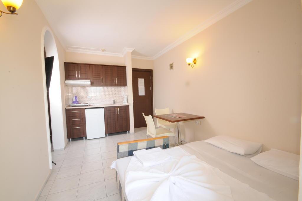 Ozturk Apart Hotel Marmaris Esterno foto